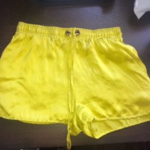 Beautiful Marciano silky olive yellow shorts